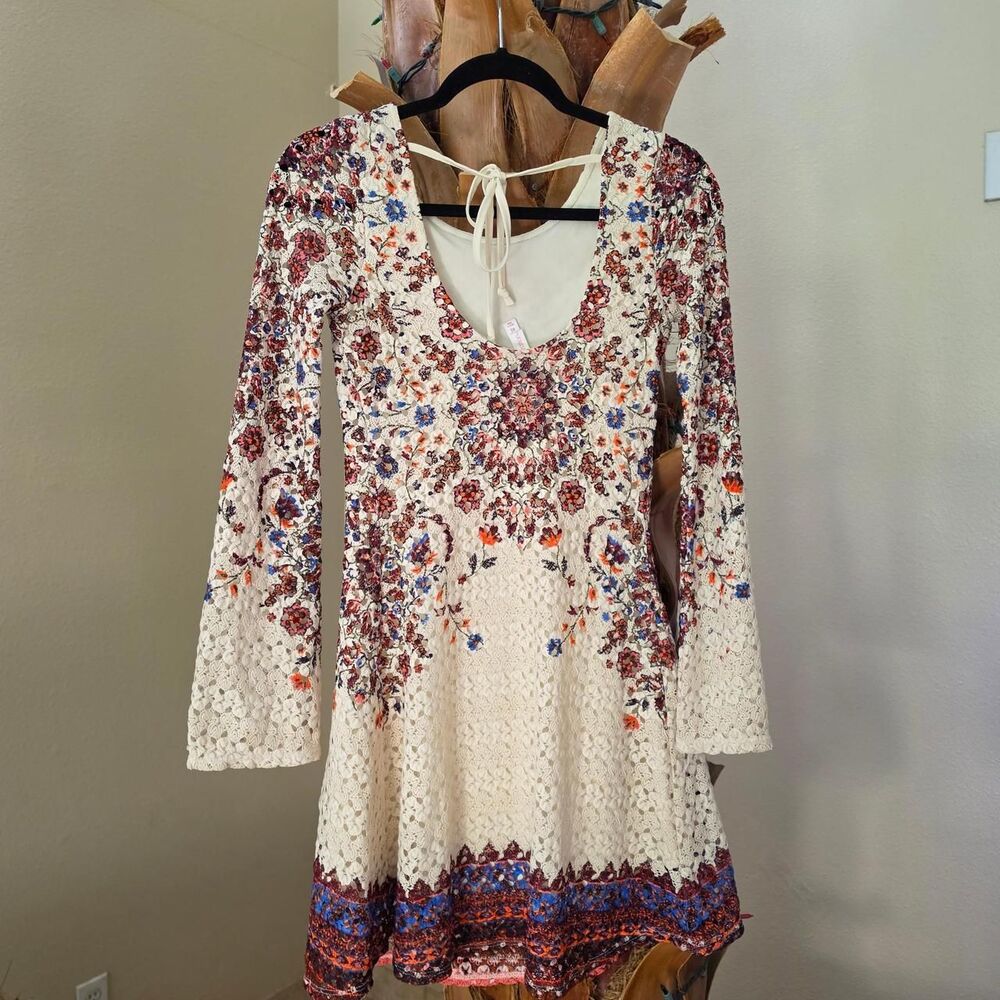 Y2k Xhilaration Boho Floral Lace Bell Sleeve Dress